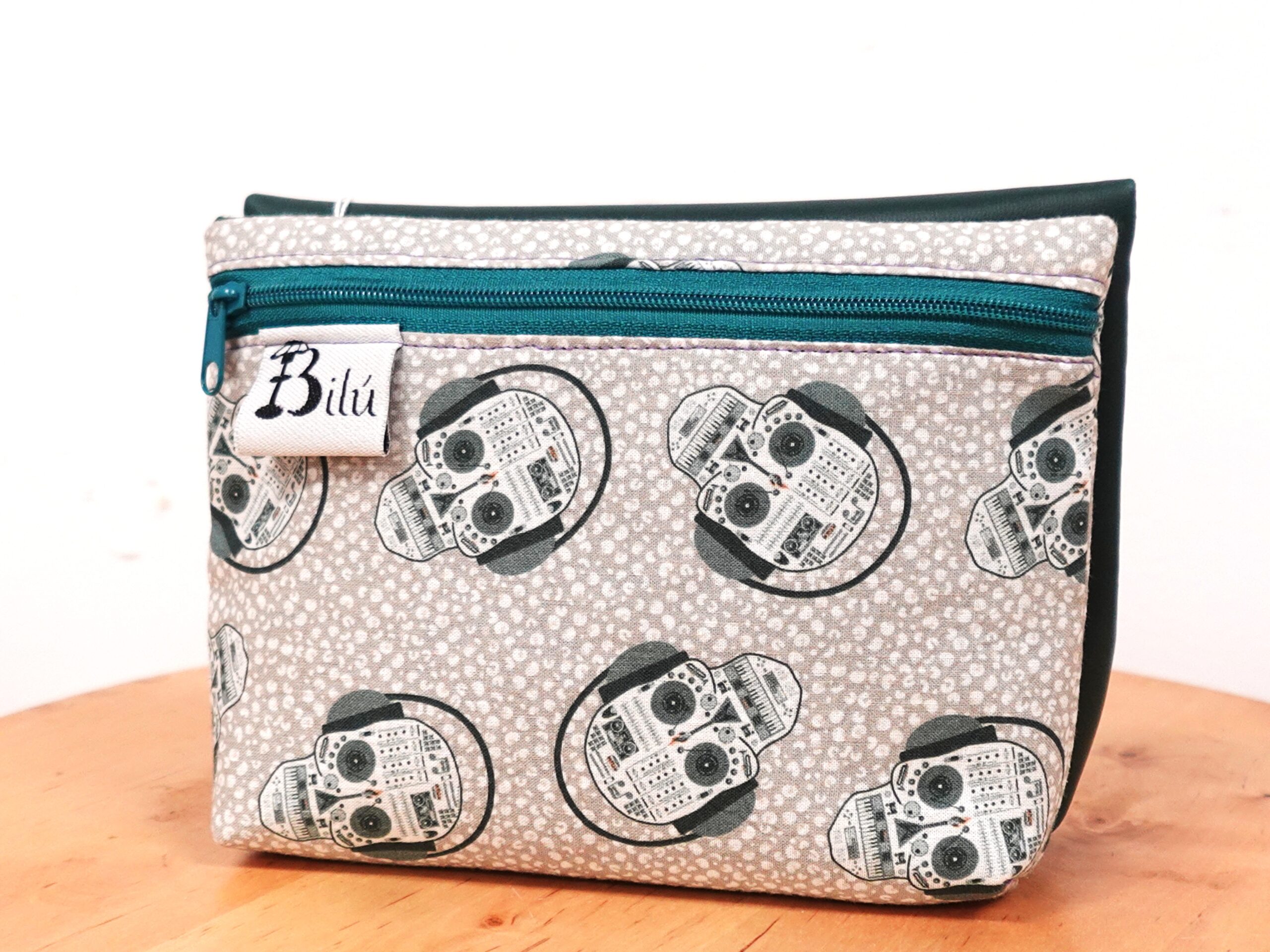 mini neceser doble tela algodón calaveras con cascos mini neceser doble tela algodón calaveras con cascos