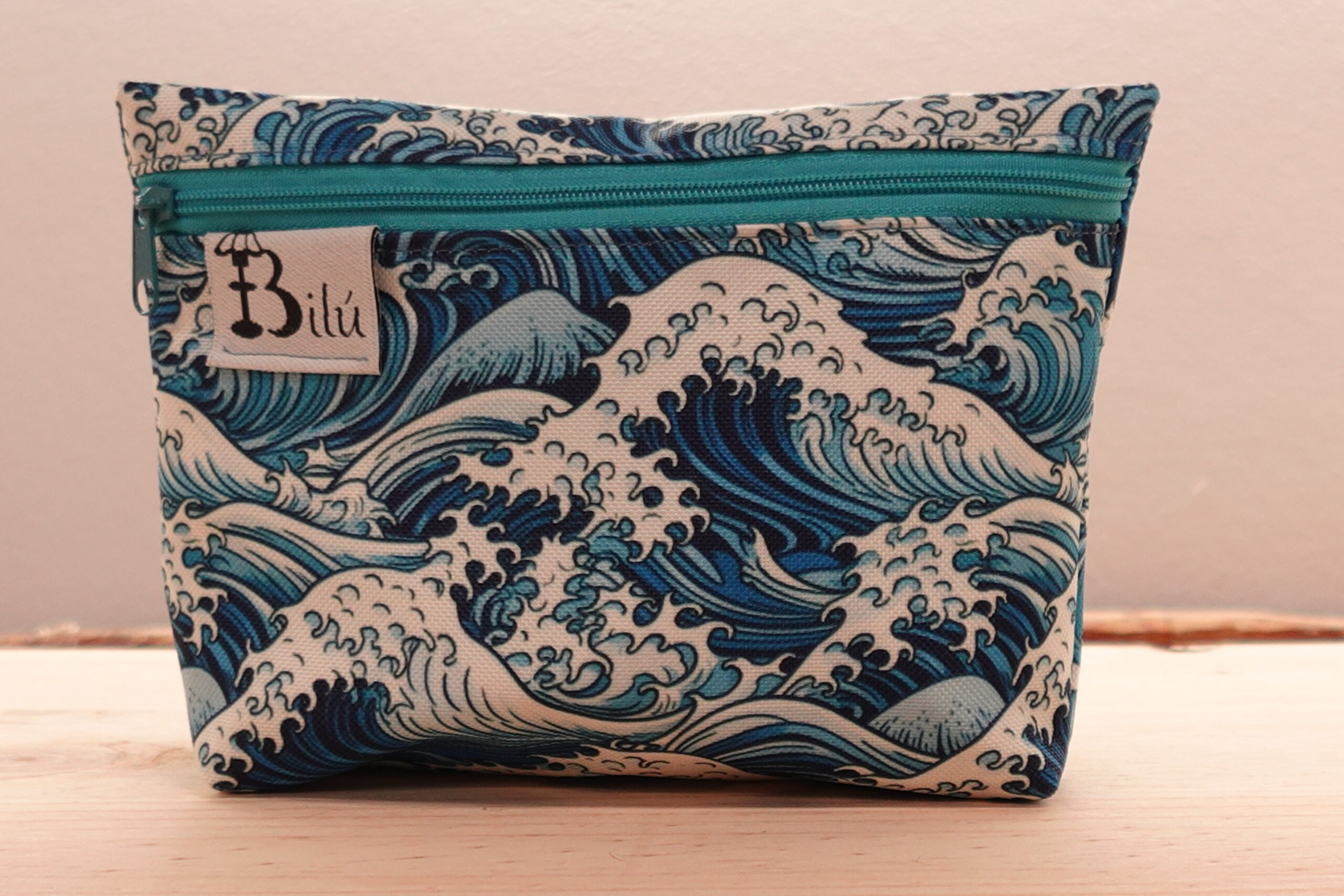 mini neceser doble tela resinada olas japonesas mini neceser doble tela resinada olas japonesas