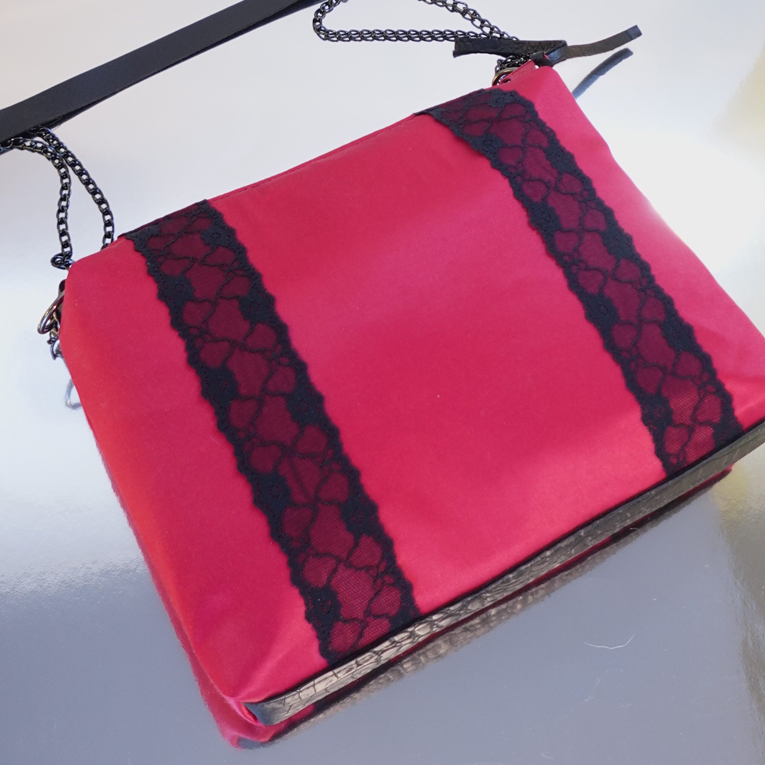 Bolso Morgana - Rojo con Encaje